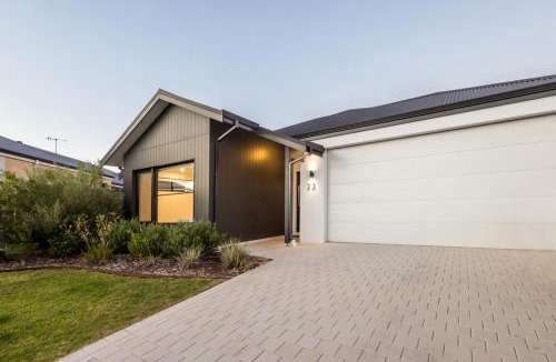 Dunsborough House | Pet-friendly. Bright and Spacious Dunsborough Home