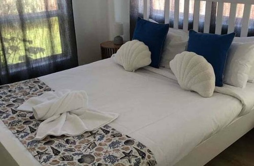 Elliott Heads House | Pet Friendly Coastal Stay Near The Beach.