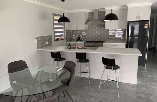 Burradoo Cottage | Pet Friendly Cottage on 10 fantastic acres