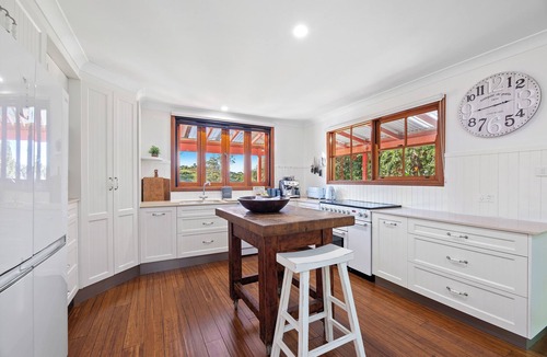Central Tilba House | Pet Friendly Farm Stay in the centre of Tilba!