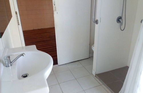 Kuttabul Apartment | Pet friendly ground level of 2-storey house with rural views