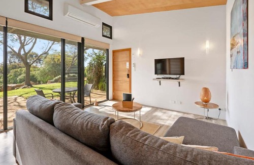 Yallingup House | Petra Olive 4