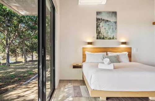 Yallingup Cabin | Petra Olive 5 - One Bedroom Apartment, Sleeps 2