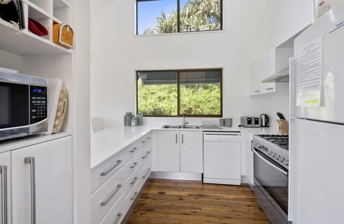 Point Lookout House | Pets Allowed - This large family beach house is close walking distance to...