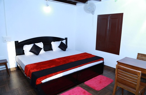 Pirmed Bed & Breakfast | Philip Mary Farm Stay, Thekkady