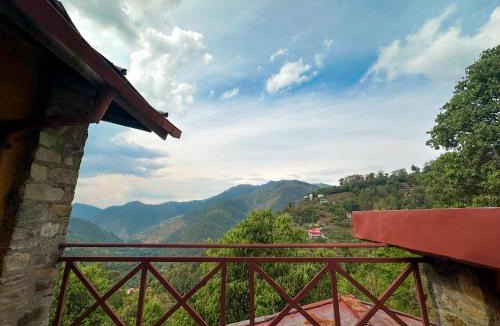 Ramgarh Ski Chalet | Pillow on the Cloud
