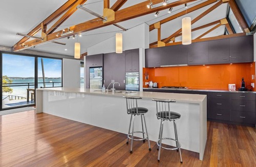 Pindimar House | Pindimar Beach Sanctuary – Absolute Beachfront