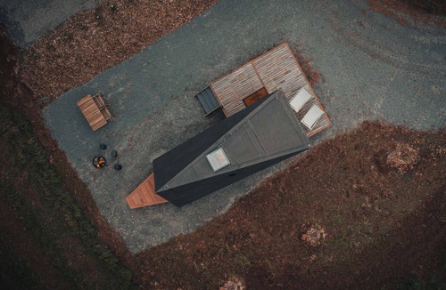 Glenquarry House | Pine Forest 3, Glenquarry - 4pm check out Sundays, except Peak Season