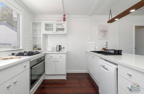 Lancelin House | Playgrounds -Your perfect Family Getaway Awaits!