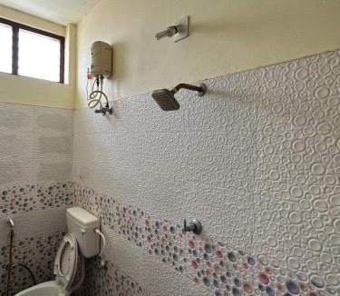 Suchindram House | PM COTTAGE-2nd FLOOR-NON AC ROOM WITH GREEN NATURAL VENTILATION ONLY FOR PILGRIMS ,FAMILY OR BACHLOR