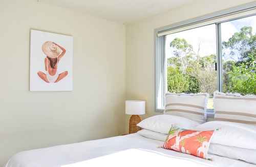 Point Leo House | POINT LEO Beach - surf beach, countryside, wineries, 1hr Melbourne, pets welcome
