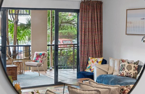 Teneriffe Apartment | Point Peninsula! ~ 2Bed/2Bath/Car/Pool ~ Teneriffe