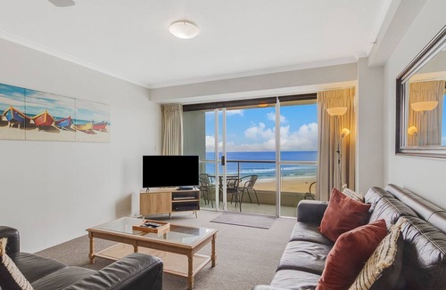 Coolangatta Apartment | Points North 12-75 - Beachfront Coolangatta with Spectacular Views!