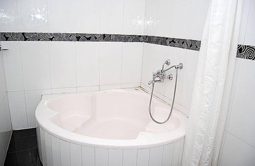 Stone House Area Hotel | Ponmari Residency