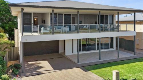 Port Willunga House | Port Willunga Sandcastle By Wine Coast Holidays