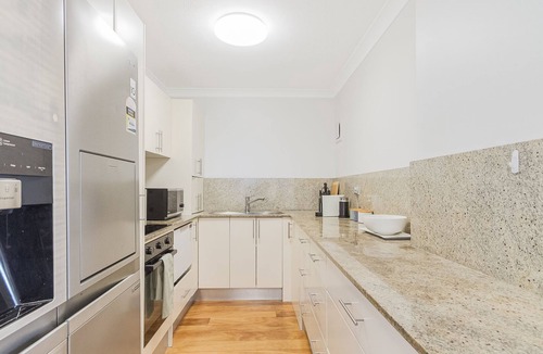 Bilinga Apartment | Porta Pacifique 25 - Renovated Bilinga Beachfront - Min. 3 Night Stays