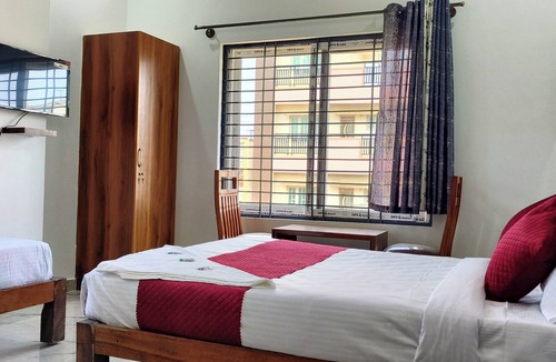 Kumbalgodu Hotel | PPH Living Jai Maruthi Boarding&Lodging