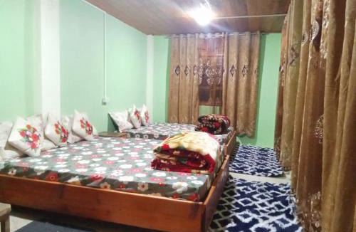 Ghoom Apartment | Pranav Home - Stay