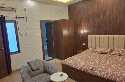 Varanasi Villa | Prem niwas