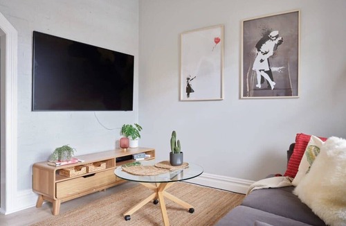 Redfern House | Premium 3 Bed Terrace with parking
