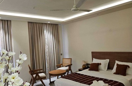 DLF Phase 5 Hotel | Premium Studio with Balcony and Kitchenette