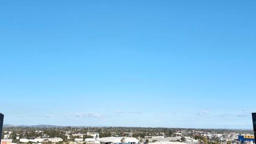 Clayton Apartment | Premium Twin King Ensuites apartment with Double Sofa Bed at M-city Apartment Complex - Infinite Mountain View - Monash Uni & Hospital Clayton, 3168, Victoria, Australia - Free parking, Wifi, Amenities, Tea and Coffee