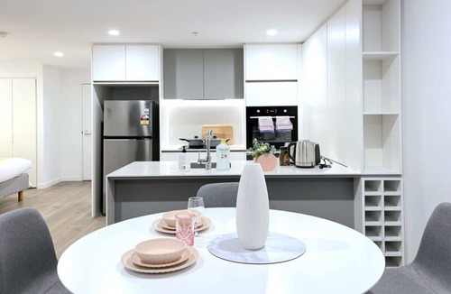 Moonee Ponds Apartment | Pride Moonee Ponds 1B2B Nest Free Parking*Pool