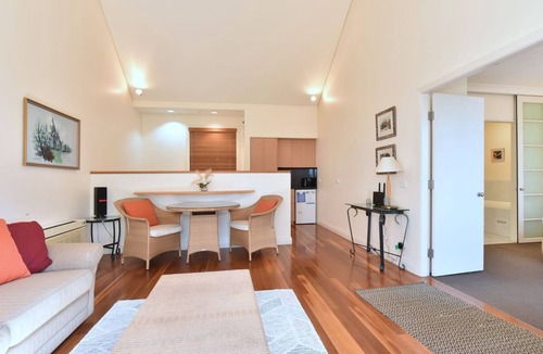 Pokolbin Villa | Private 1bdr Villa Champagne located within Cypress Lakes Resort