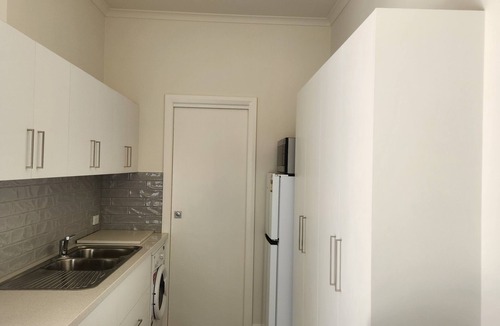 Marino Apartment | Private accessible, renovated studio just 700m from Seacliff beach.