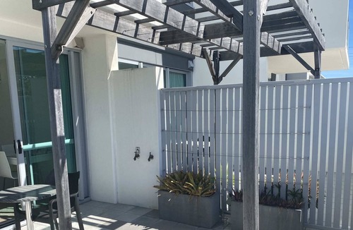 Mackay Apartment | Private and Modern One Bedroom Apartment
