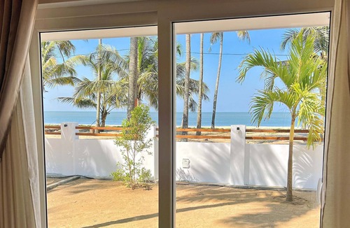 Chavakkad Villa | Private Beach Front Villa