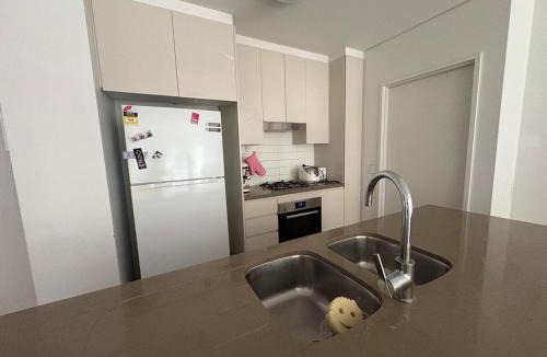 Southport Apartment | Private Bedroom & Bathroom in a Shared Apartment