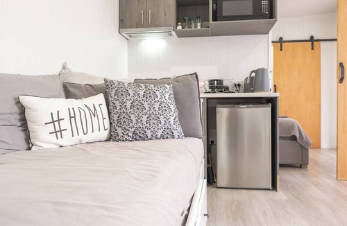 Frankland River Ski Chalet | Private Couples Chalet @ Frankland River Chalet Retreat
