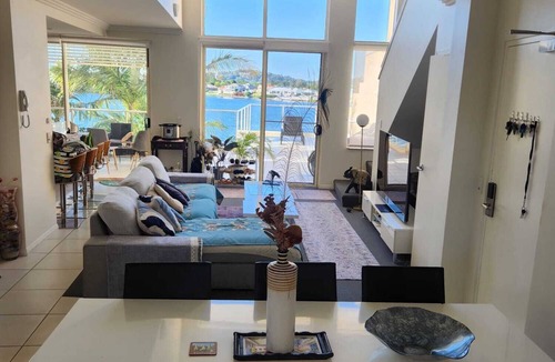 Varsity Lakes Resort | Private Ensuite in Resort on the Gold Coast