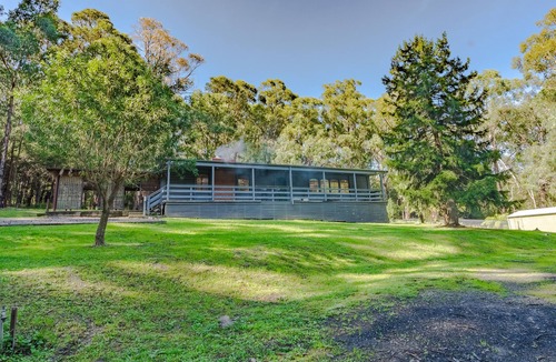 Don Valley House | Private forest surround in Yarra Valley - In-between Warburton & Healesville