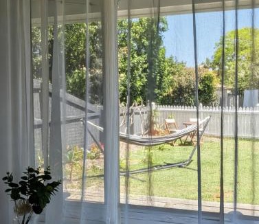 Byron Bay House | Private Garden Studio - Walk to Beach