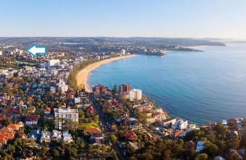 Manly House | Private Manly Suite, Walk to Beach & Wharf