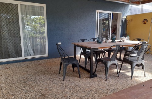 Redlynch Apartment | Private, Quiet, Secure, fully Self contained Granny Flat with off street parking