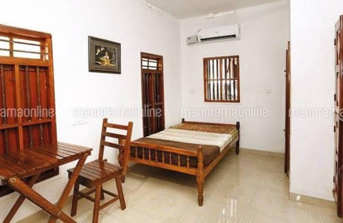 Pandikkad Resort | Private room ∙ 1 guest