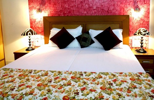 Saket Resort | Private room ∙ 2 guests