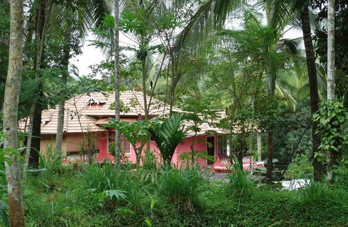 Sulthan Bathery Resort | Private room ∙ 3 guests