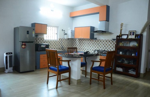 Bolpur Resort | Private room ∙ 5 guests