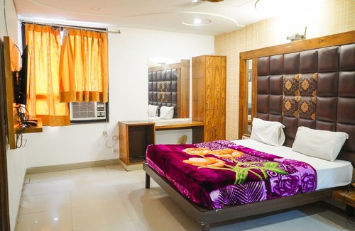 Mahipalpur Bed & Breakfast | private rooms in mahipalpur