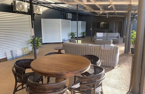 Mission Beach Cottage | Private Seaside Cottage | Rainforest Setting | Walk to Beach | Sleeps 3