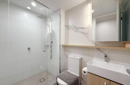 Box Hill Apartment | Prospect Box Hill - Magnificent View 2B1B
