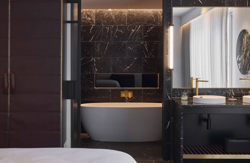 Perth Central Business District Hotel | QT Perth