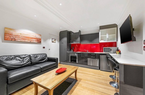 Launceston CBD Hotel | Quality Hotel Colonial Launceston