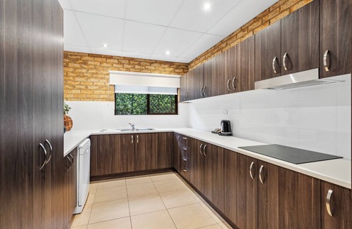 Robertson Hotel | Quality Hotel Robertson Gardens