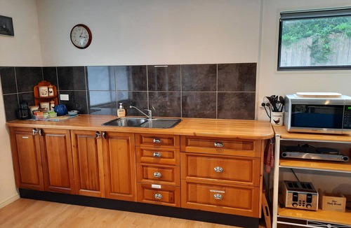 Beaconsfield Apartment | Quality studio style accommodation in the heart of the beautiful Tamar Valley