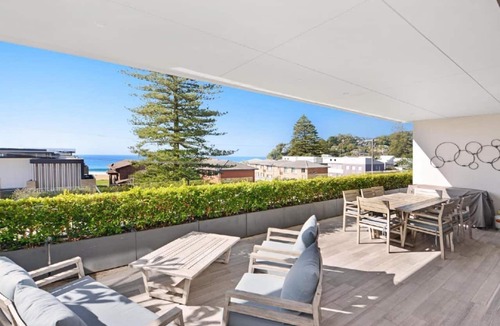 Avoca Beach Apartment | Quarterdeck 1 - Luxury Apartment Suits 2 Families